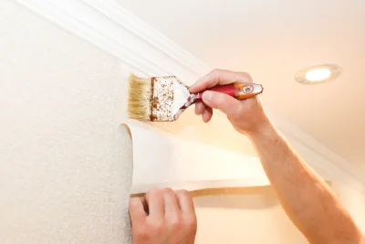 Pose de papier peint à Montagudet — revêtements muraux et toiles de verre